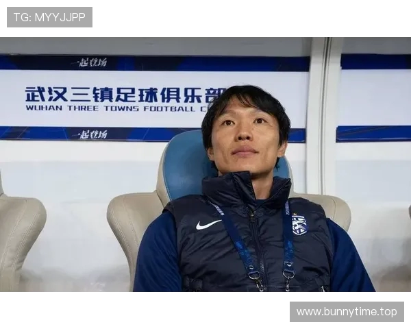 邓卓翔赞球队多次逆转展现韧性绍尔状态回升助力重建信心